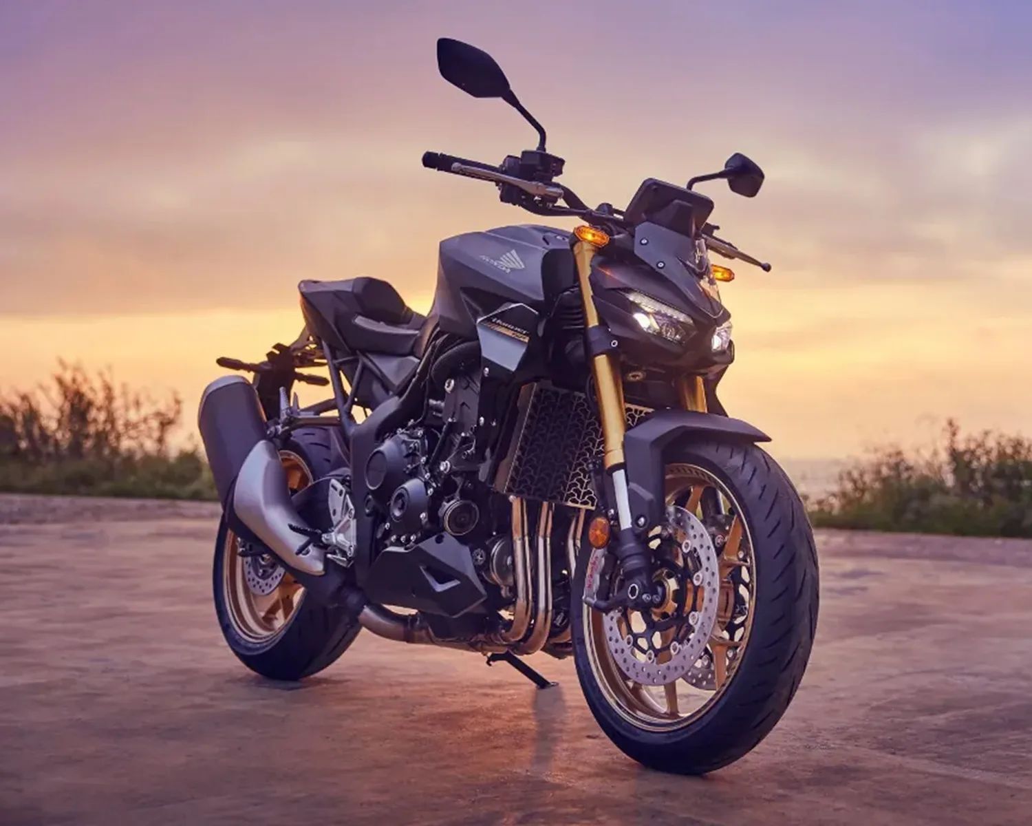 Honda CB1000 Hornet SP front view with LED headlamp and streetfighter styling
