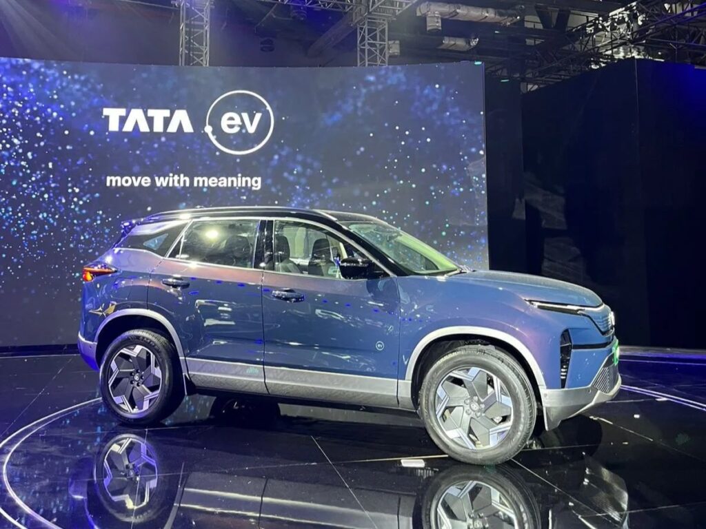 Tata Harrier.ev 2025 front view with LED DRLs and empowered white finish