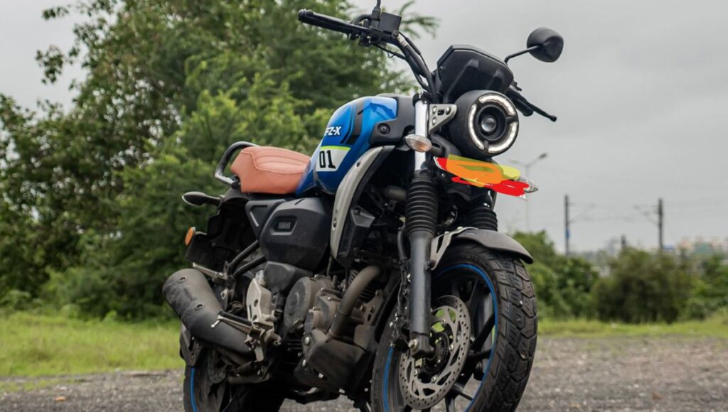 Yamaha FZ X front view with LED headlight