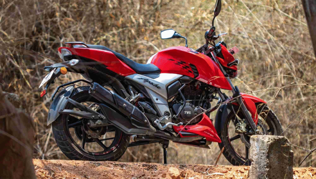 TVS Apache RTR 160 variants lineup with color options and prices