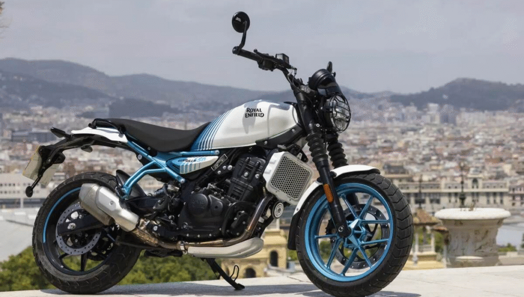 royal enfield guerrilla 450 new model images on road