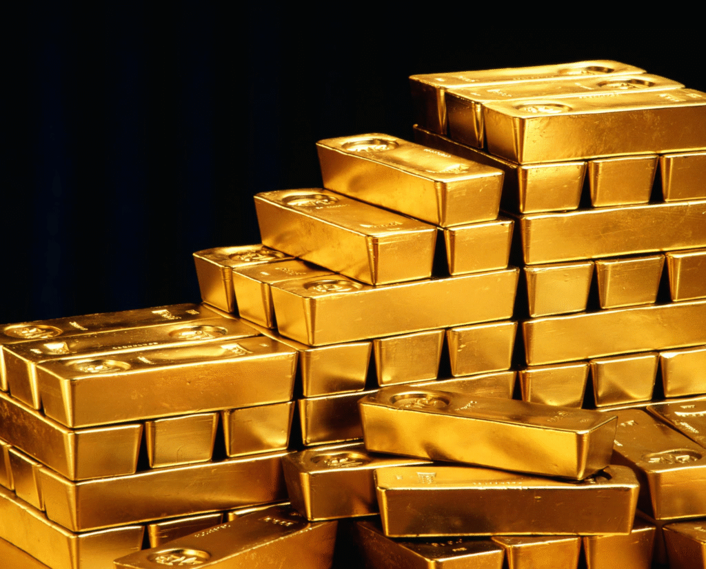 Traders react to Israel-Iran tensions gold price trends at commodity exchange